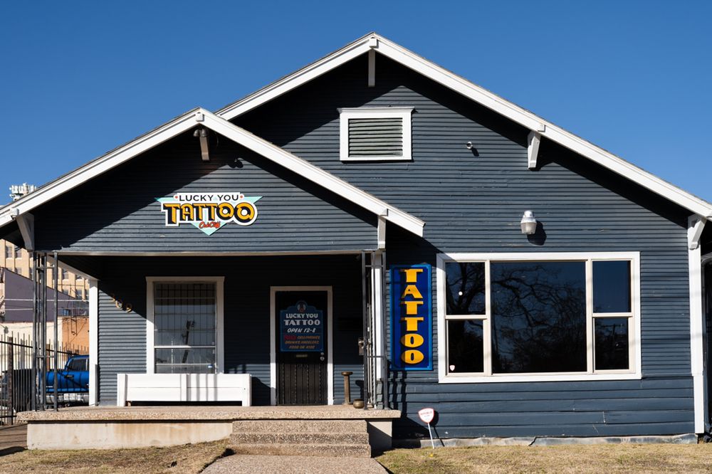 Lucky You Tattoos Logo