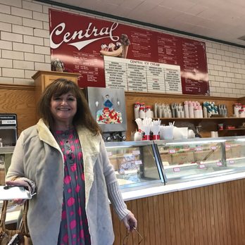 Central Dairy - Ice Cream & Frozen Yogurt Near Me - Jefferson City, Missouri