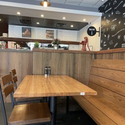 Sergio's Cuban Cafe And Grill - Miami Lakes - Inside