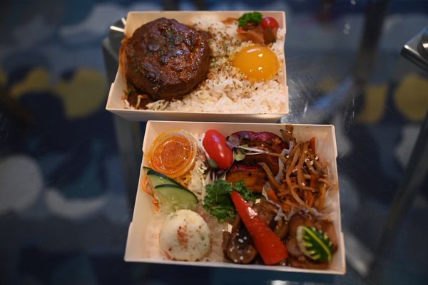 Guzzu Bento-ya by null