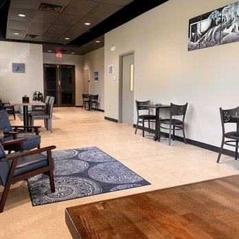 REV Coffeehouse - Seating area - Breakfast & Brunch Near Me - Hilliard, Ohio