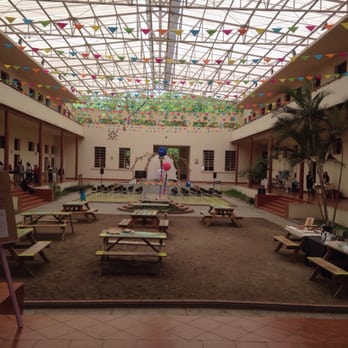 Escuela Adolfo Prieto - Art Schools Near Me - Monterrey, NLE