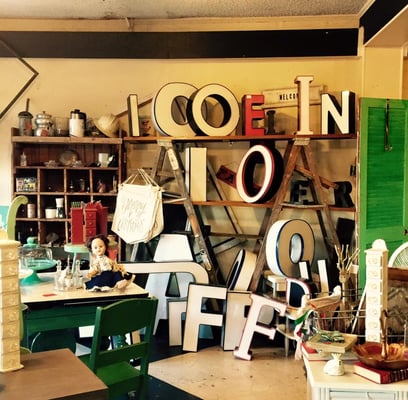 LaSalle Shoppes by null