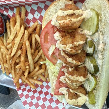 Lilly Pad - Shrimp Po Boy - Seafood Near Me - Henrico, Virginia