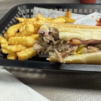 Sabrosura 718 - Cuban sandwich with fries - Latin American Near Me - Davenport, Florida Sabrosura 718 - Cuban sandwich with fries - Latin American Near Me - Davenport, Florida