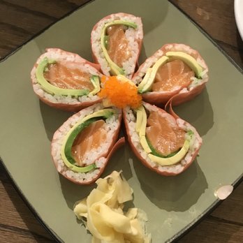 Diners 2+1 - Pretty Roll - Sushi Bars Near Me - Pittsburgh, Pennsylvania