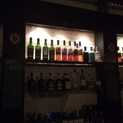 Caledonia Bar by null