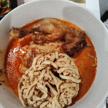 Kam Rai Thai - Khao soi - Cocktail Bars Near Me - Astoria, New York Kam Rai Thai - Khao soi - Cocktail Bars Near Me - Astoria, New York