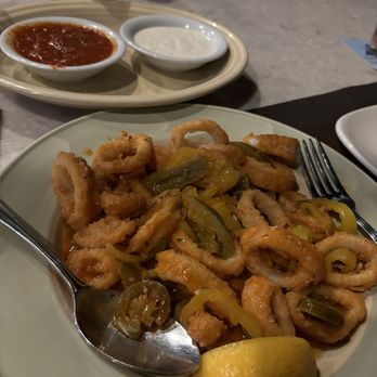 Bill’s Place - Buffalo calamari - Pizza Near Me - West Warwick, Rhode Island