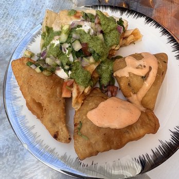 White’s Ferry Manor - Samosas and quesadillas - Venues & Event Spaces Near Me - Leesburg, Virginia