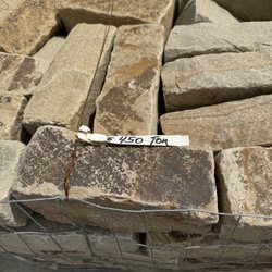 Extreme Scapes Stones - Picture of the rock with false price