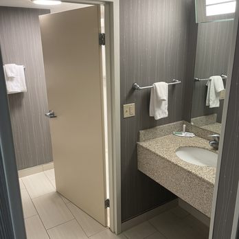 Courtyard by Marriott Beckley - Sink area - Hotels Near Me - Beckley, West Virginia Courtyard by Marriott Beckley - Sink area - Hotels Near Me - Beckley, West Virginia