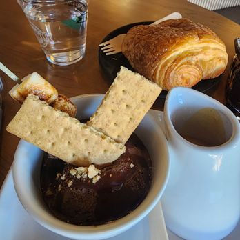 Peixoto Coffee Roasters - Coffee & Tea Near Me - Chandler, Arizona