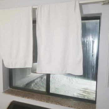 Quincy Inn & Suites - Hotels Near Me - Quincy, Illinois