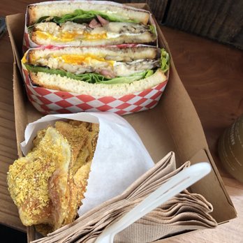 Dad's Luncheonette - Mushroom sandwich and homemade chips - mmmmm - New American Near Me - Half Moon Bay, California