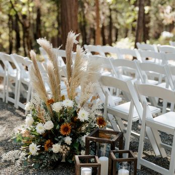 Premier Event Rentals - Beautiful flowers provided by Flowers by Rachelle - Party Equipment Rentals Near Me Premier Event Rentals - Beautiful flowers provided by Flowers by Rachelle - Party Equipment Rentals Near Me