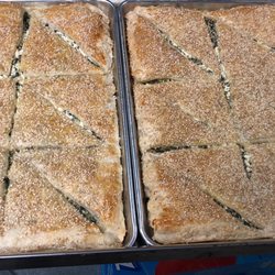 Olives - Spinach pie ( spanakopita)