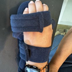 Hanger Clinic - Night Hand brace