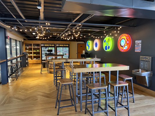 Two Roads Brewing Company by null