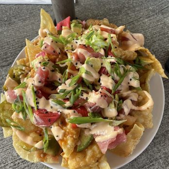 Lock 29 Mont Clare - Spicy tuna nachos - American Near Me - Mont Clare, Pennsylvania