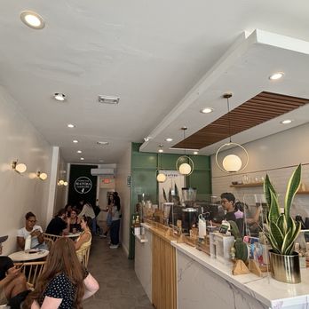 Premium Matcha Cafe Maiko - Inside - Desserts Near Me - Orlando, Florida Premium Matcha Cafe Maiko - Inside - Desserts Near Me - Orlando, Florida