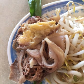 Pho 777 - Disgusting fatty cartilage pieces. Hardly any good pieces of meat. - Vietnamese Near Me - Honolulu, Hawaii Pho 777 - Disgusting fatty cartilage pieces. Hardly any good pieces of meat. - Vietnamese Near Me - Honolulu, Hawaii
