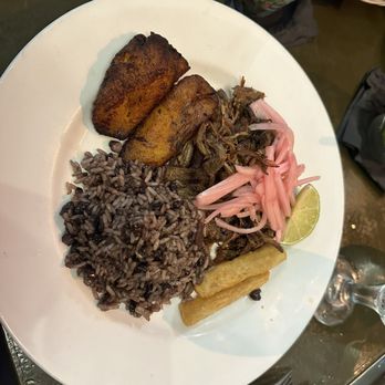 Havana Grill - Cuban Near Me - Chicago, Illinois