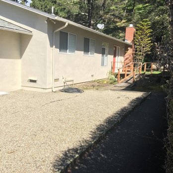 Liaison Landscapes - Before old rocks, dead plants, old deck - Landscape Architects or Designers Near Me - San Francisco, California Liaison Landscapes - Before old rocks, dead plants, old deck - Landscape Architects or Designers Near Me - San Francisco, California