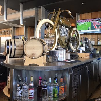 MOTOR Restaurant - Motor bar - Barbeque Near Me - Milwaukee, Wisconsin