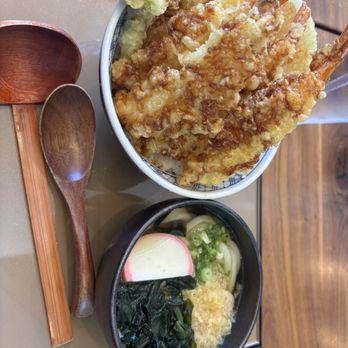 Udon Mugizo - San Mateo - tempura bowl with mini udon - Japanese Near Me - San Mateo, California Udon Mugizo - San Mateo - tempura bowl with mini udon - Japanese Near Me - San Mateo, California