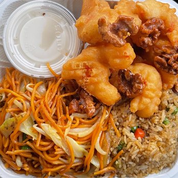 Pots n' Woks - vegan shrimp walnut, tomo's fav, beyond bomb. - Chinese Near Me - Whittier, California