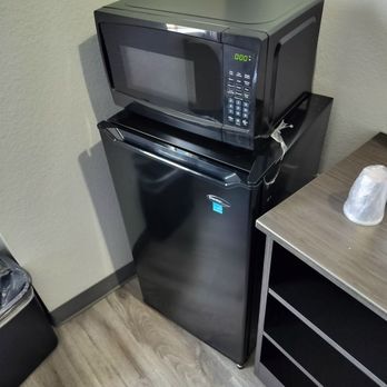 Motel 6 - Hotels Near Me - Gilroy, California Motel 6 - Hotels Near Me - Gilroy, California