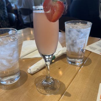 Sunshine Breakfast Bar - Strawberry Rosé Mimosa - Breakfast & Brunch Near Me - Phoenix, Arizona Sunshine Breakfast Bar - Strawberry Rosé Mimosa - Breakfast & Brunch Near Me - Phoenix, Arizona