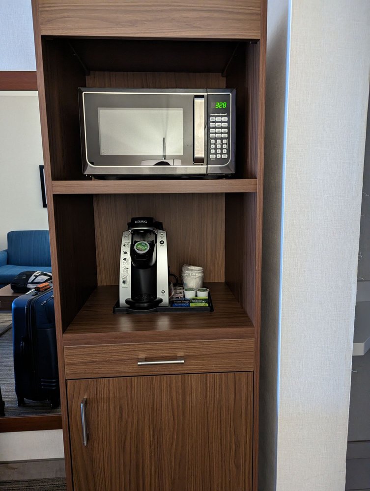 HOLIDAY INN EXPRESS LODI Updated August 2024 69 Photos & 74 Reviews