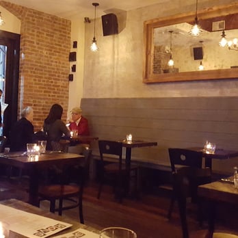 Rove - Dining room - American Near Me - Forest Hills, New York Rove - Dining room - American Near Me - Forest Hills, New York