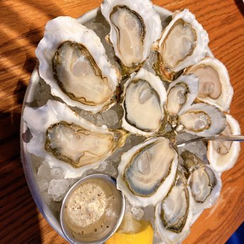 Taylor Shellfish Farms - DoZen raw oysters chefs pick - Seafood Near Me - Seattle, Washington Taylor Shellfish Farms - DoZen raw oysters chefs pick - Seafood Near Me - Seattle, Washington