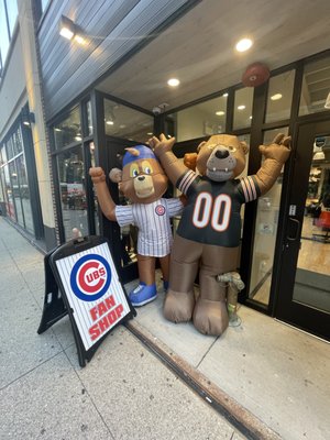 Chicago Sports & Novelty by null