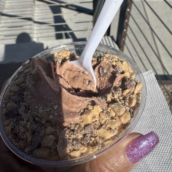 Neko Neko - Chocolate frozen dessert - Desserts Near Me - Albuquerque, New Mexico
