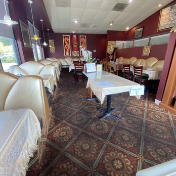 Siam Thai Cuisine - Inside dining seating area - Thai Near Me - San Jose, California Siam Thai Cuisine - Inside dining seating area - Thai Near Me - San Jose, California