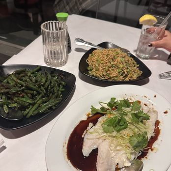Xi'an Beverly Hills - Steamed fish, garlic noodles, green beans - Chinese Near Me - Beverly Hills, California Xi'an Beverly Hills - Steamed fish, garlic noodles, green beans - Chinese Near Me - Beverly Hills, California