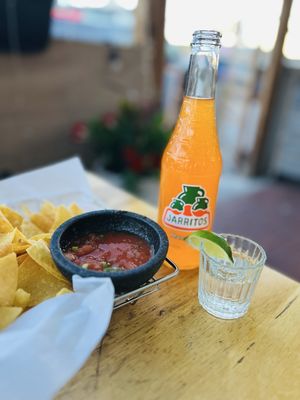 La Doña Mezcaleria by null