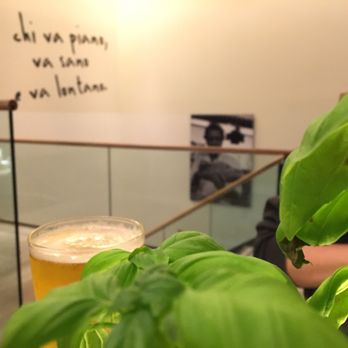 Vapiano - Enn einn flotti og svali staðurinn sem við förum á, óhætt að mæla með þessum. - Italian Near Me - London, XGL Vapiano - Enn einn flotti og svali staðurinn sem við förum á, óhætt að mæla með þessum. - Italian Near Me - London, XGL