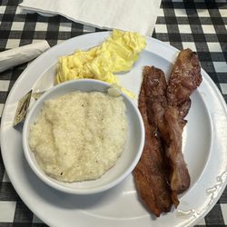 The Brunch House Restaurant - The #3 with bacon as my meat choice