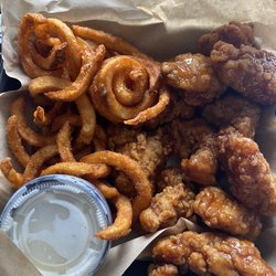 It's Just Wings - 11 Boneless Wings with apple bbq sauce (sauce was good)