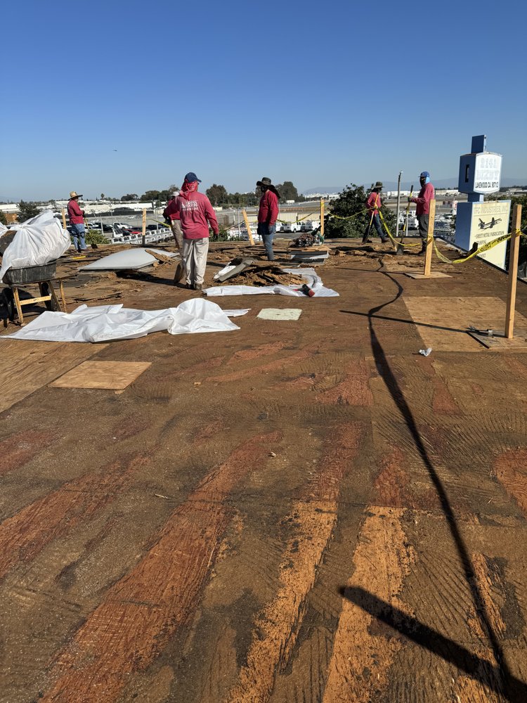 Slide of Capitol Roofing