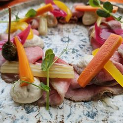 Logge Vasari - Vitello con tonno