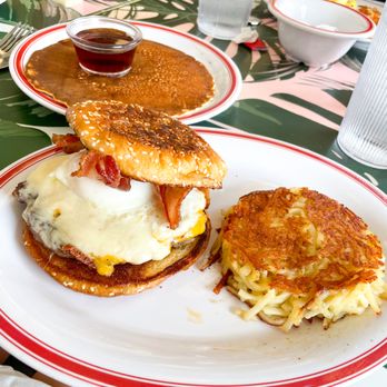 The Liquor Store - Breakfast burger - Breakfast & Brunch Near Me - Memphis, Tennessee The Liquor Store - Breakfast burger - Breakfast & Brunch Near Me - Memphis, Tennessee