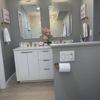 Liebo Builders - Kept the original layout of the bathroom, some of the wood floor had to be redone - General Contractors Near Me - Los Angeles, California