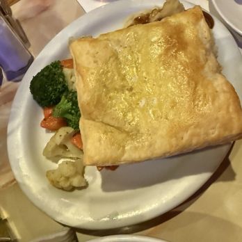 Crown & Anchor - Chicken pot pie - British Near Me - Thousand Oaks, California Crown & Anchor - Chicken pot pie - British Near Me - Thousand Oaks, California