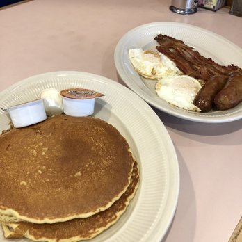 Dobbs Diner - Dobbs Deluxe - Diners Near Me - Dobbs Ferry, New York